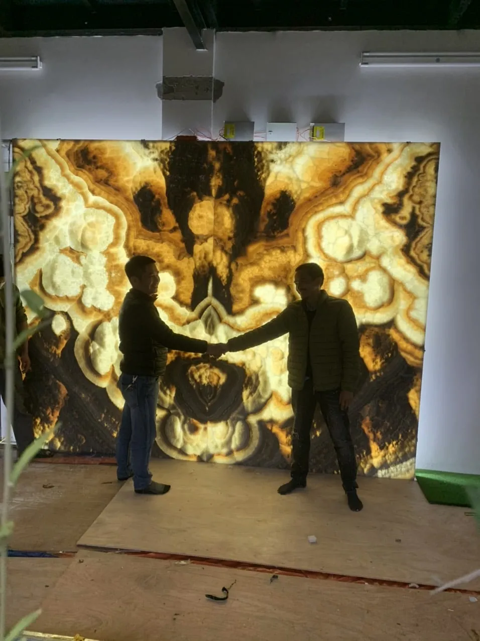 F911f7f055759f2bc664