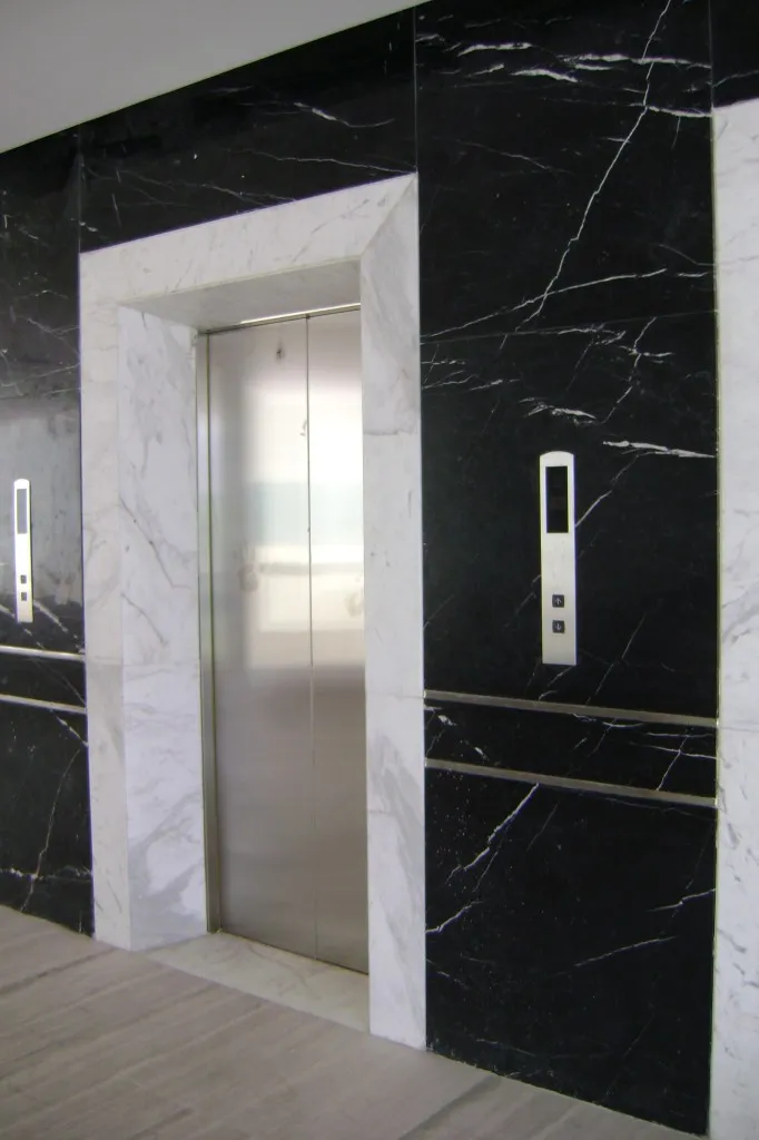 Da Thang May Da Marble